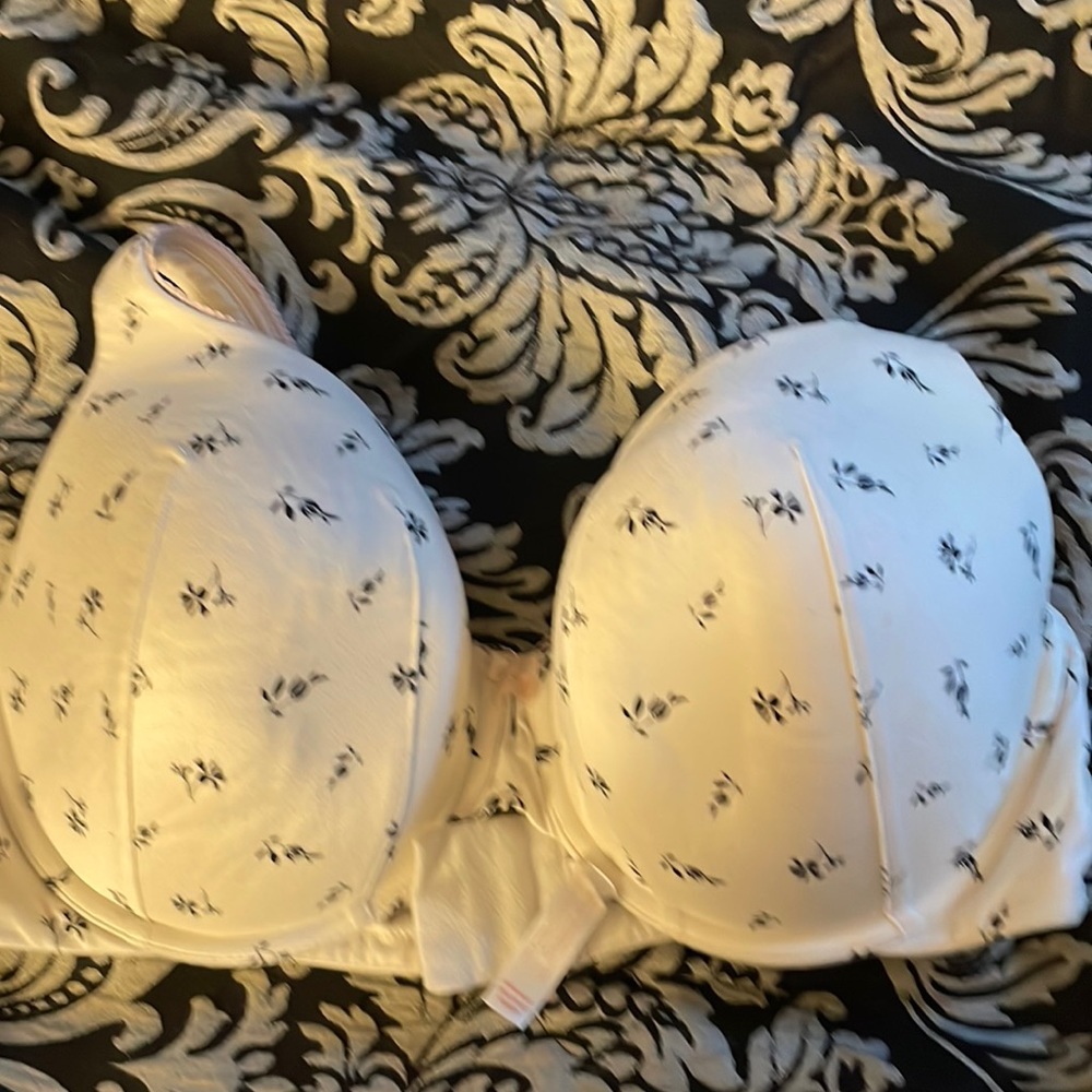 42D Cacique bra